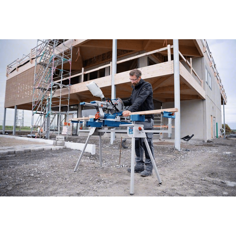 Akku-Kapp- und Gehrungssäge BITURBO GCM 18V-254 D