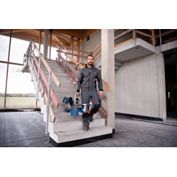 Akku-Kapp- und Gehrungssäge BITURBO GCM 18V-254 D